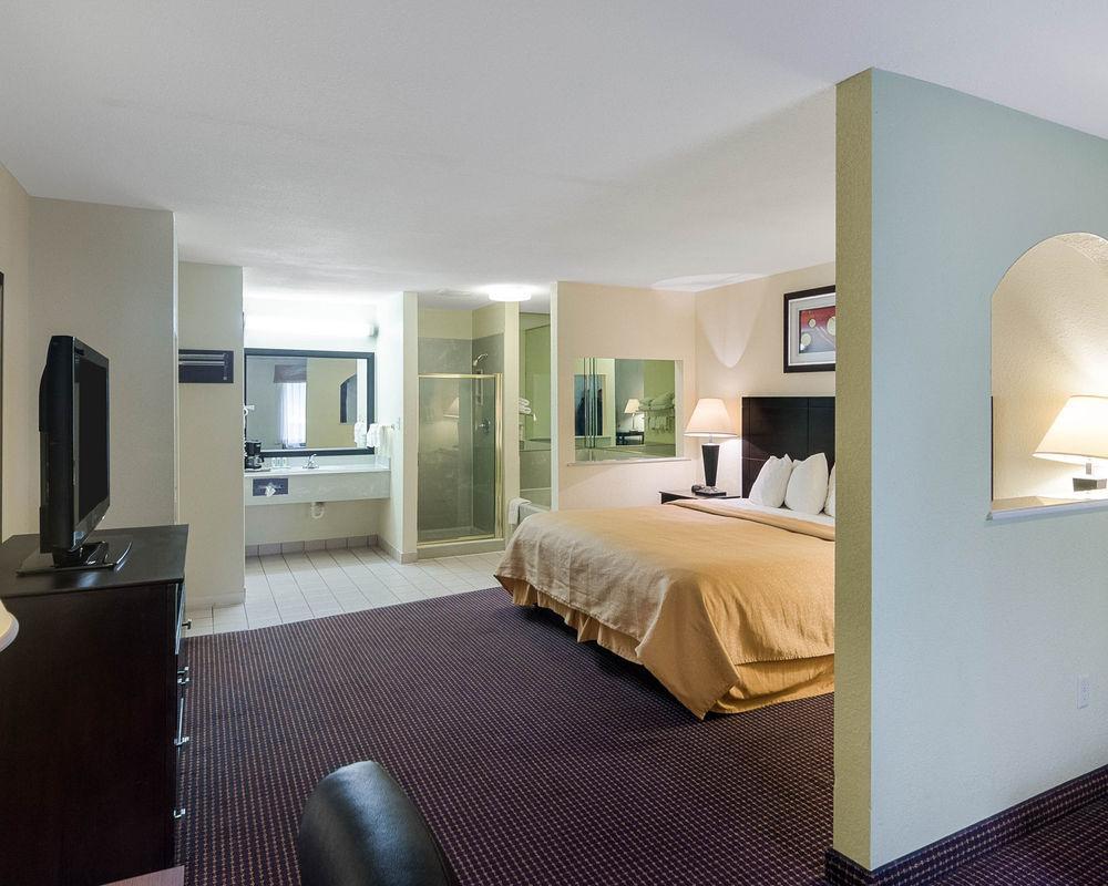 Econo Lodge Inn&Suites West – Energy Corridor Houston Exterior foto