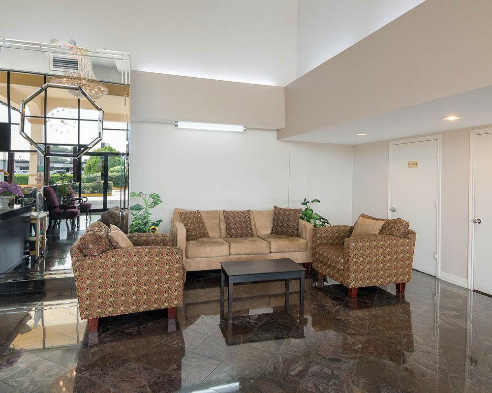 Econo Lodge Inn&Suites West – Energy Corridor Houston Exterior foto